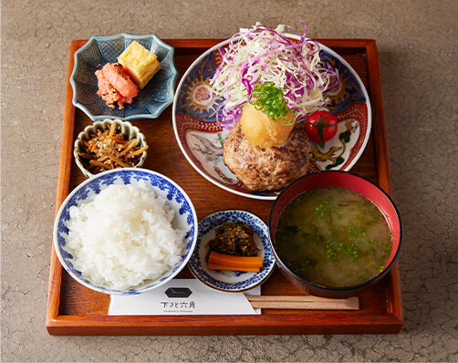 ハンバーグ定食